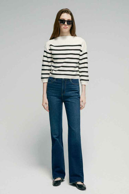 Barbara High Rise Bootcut Jeans HJ004