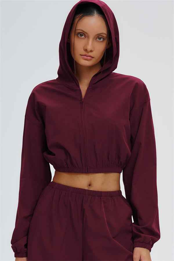 The Svelte UV protection Crop Hoodie Sweatpants 2-Piece Set