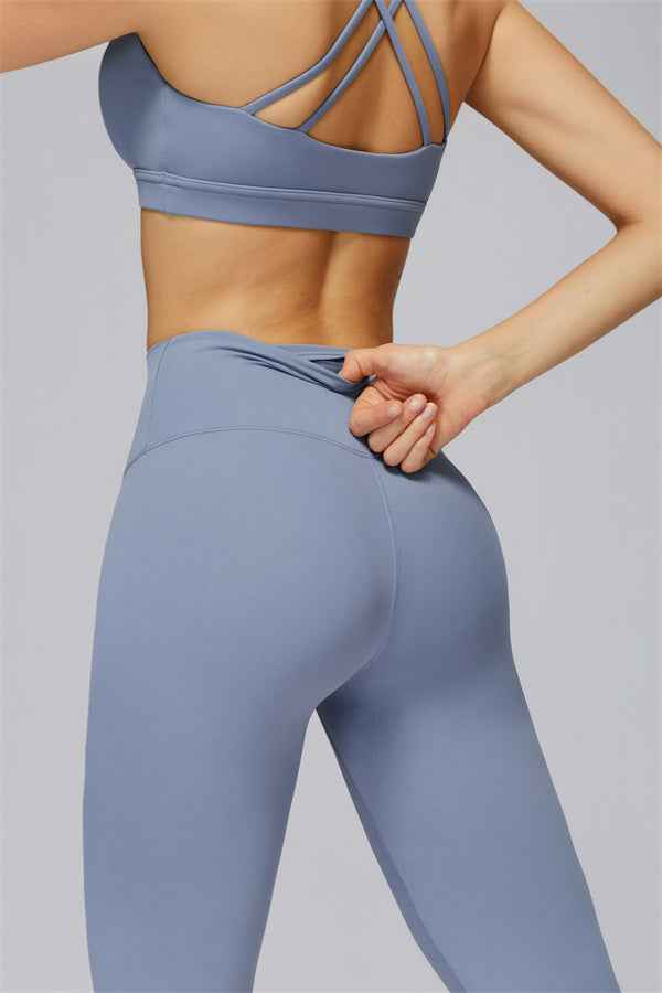 The Elle Form Sports Bra Leggings 2-Piece Set