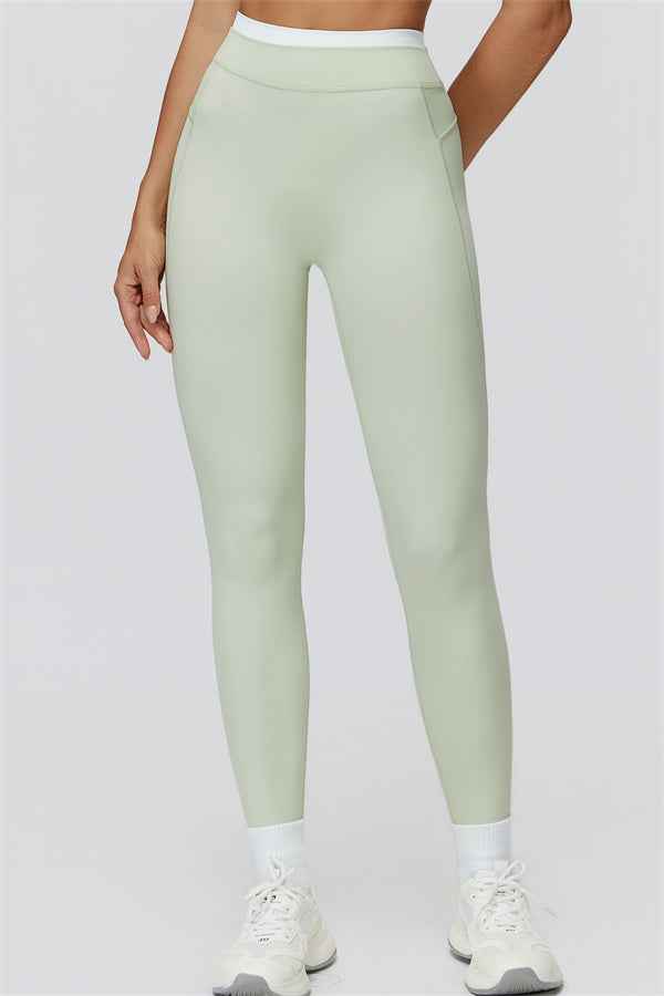 The Canyon Sports Bra Leggings 2-Piece Set