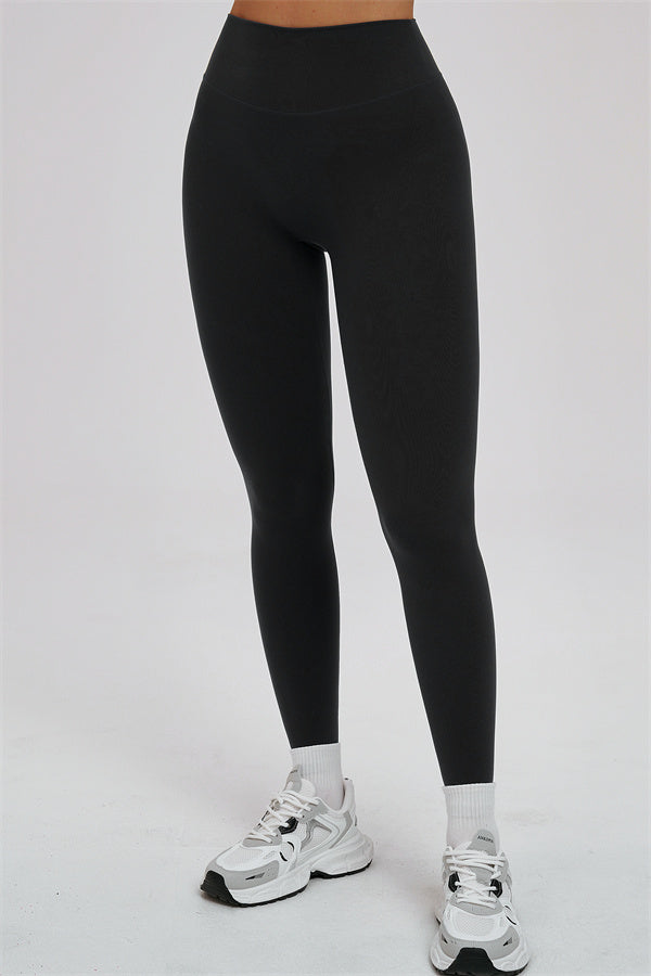 The Svelte Tank Top Leggings 2-Piece Set