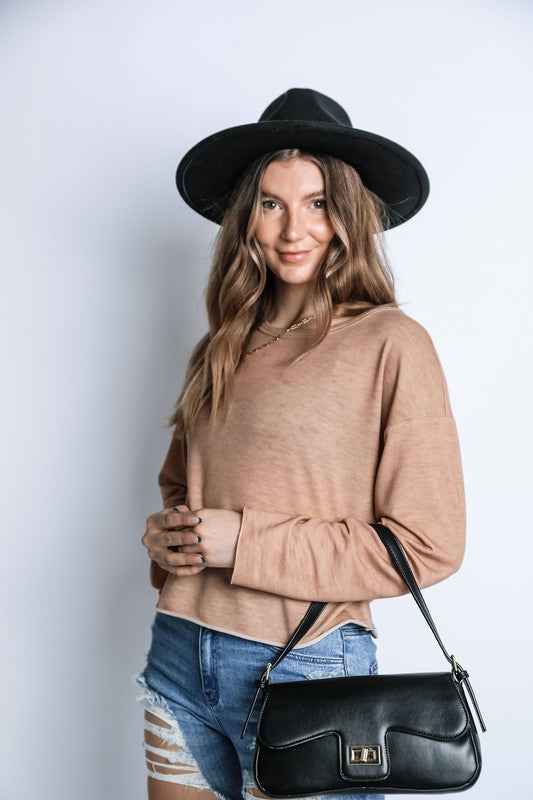 Classic Envelope Shoulder Bag