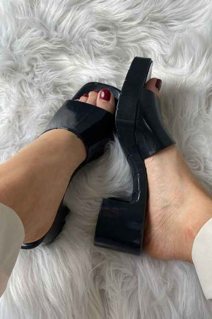 ROSE SLIP ON COMFORTABLE HEELS