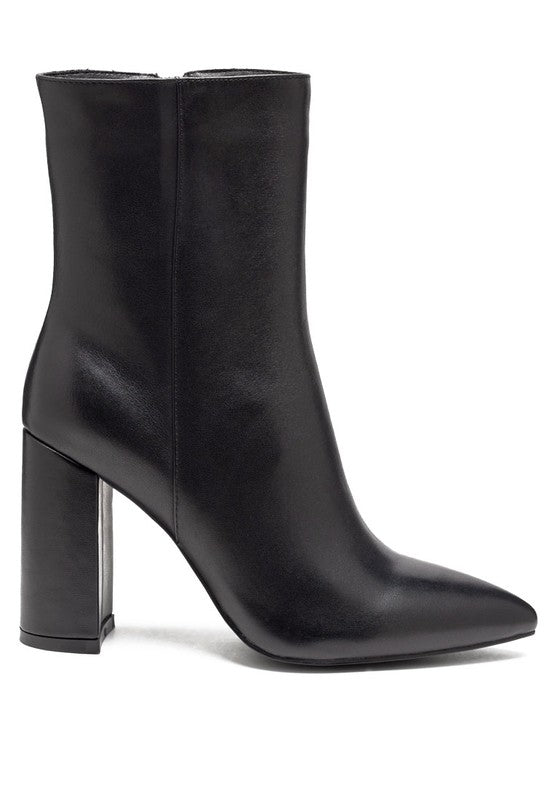 MARGEN ANKLE-HIGH POINTED TOE BLOCK HEELED BOOT - Pikemla