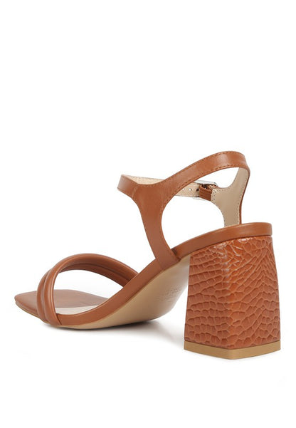 Edyta Ankle Strap Block Heel Sandals - Pikemla