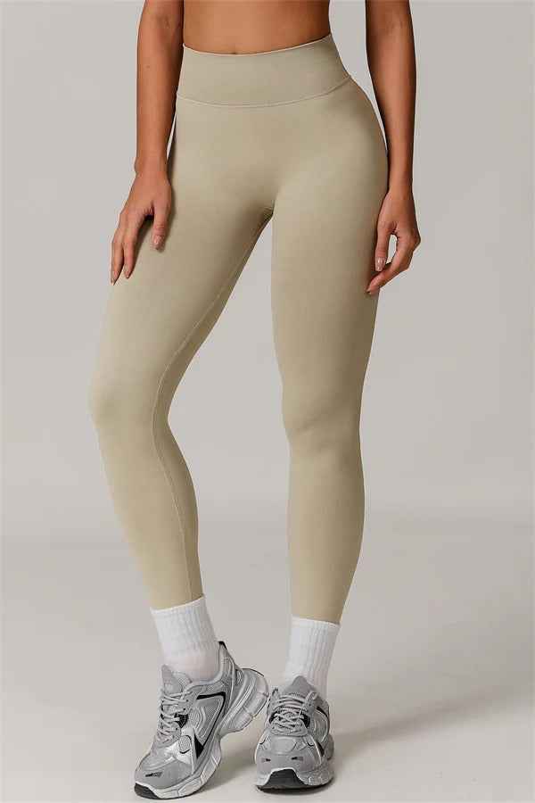 The Nova Luxe Sports Bra Leggings 2-Piece Set