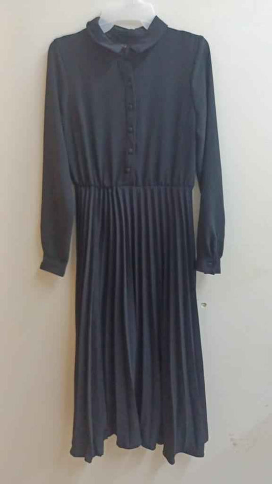 Solid Color Pleated Dress