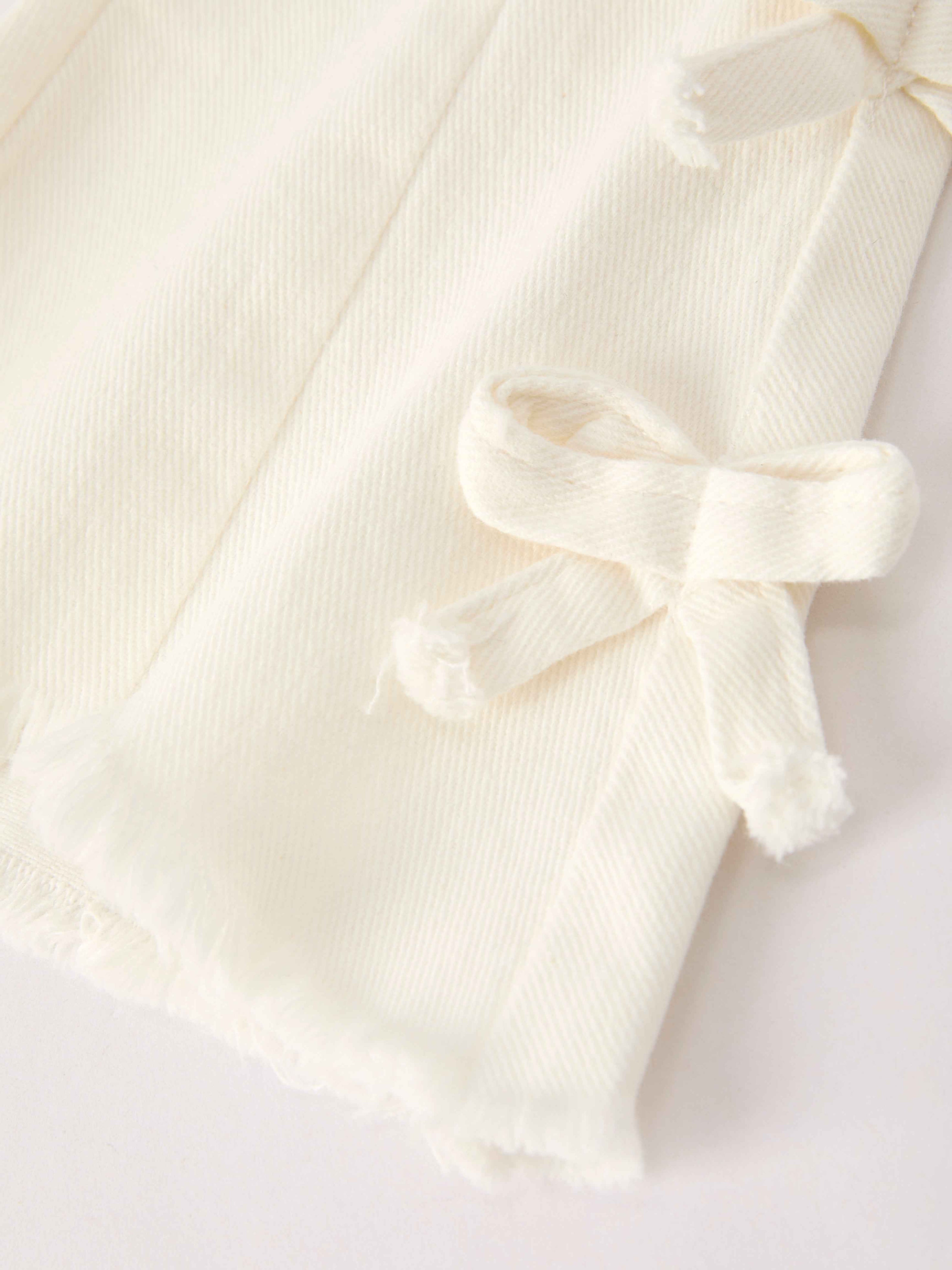 Charming White Denim Pants with Cute Bows