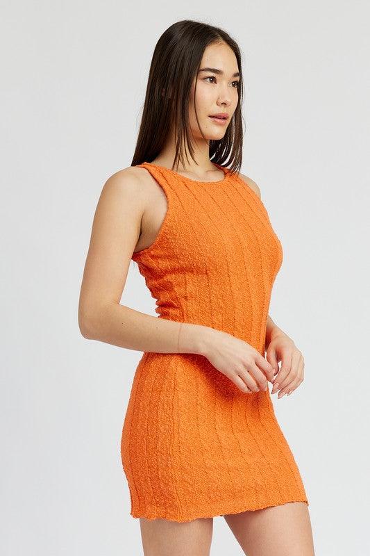 ROUND NECK FITTED MINI DRESS - Pikemla