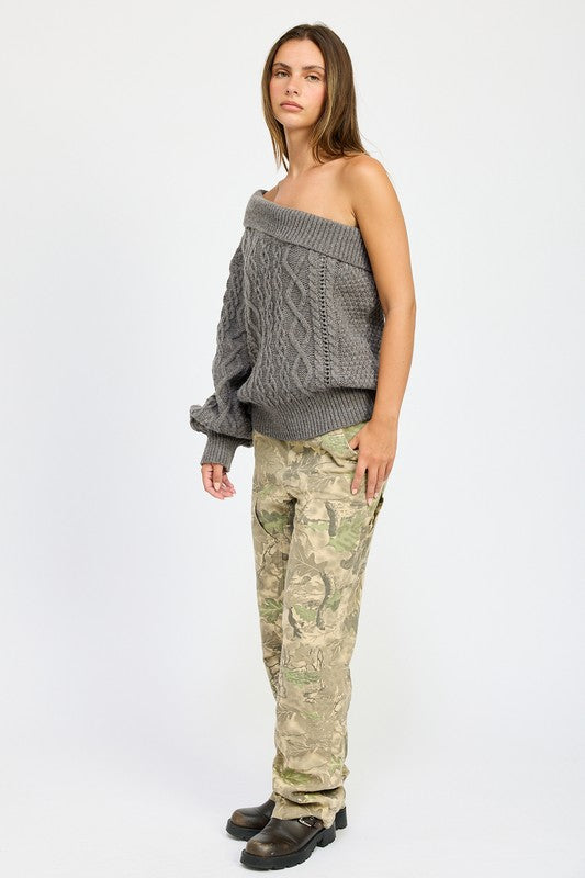 OVERSIZED ONE SHOULDER SWEATER - Pikemla