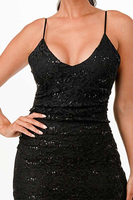 Shimmery Lace Open-Back Gown - Pikemla