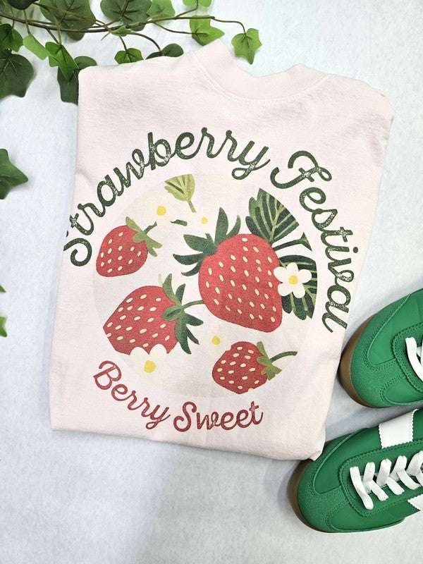 STRAWBERRY FESTIVAL GRAPHIC TEE - Pikemla
