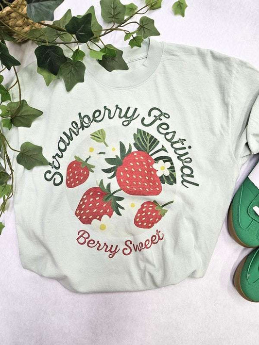 STRAWBERRY FESTIVAL GRAPHIC TEE - Pikemla