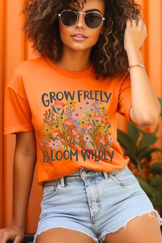 Grow Freely Flowers Graphic Tee - Pikemla