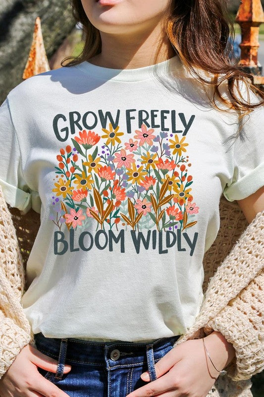 Grow Freely Flowers Graphic Tee - Pikemla