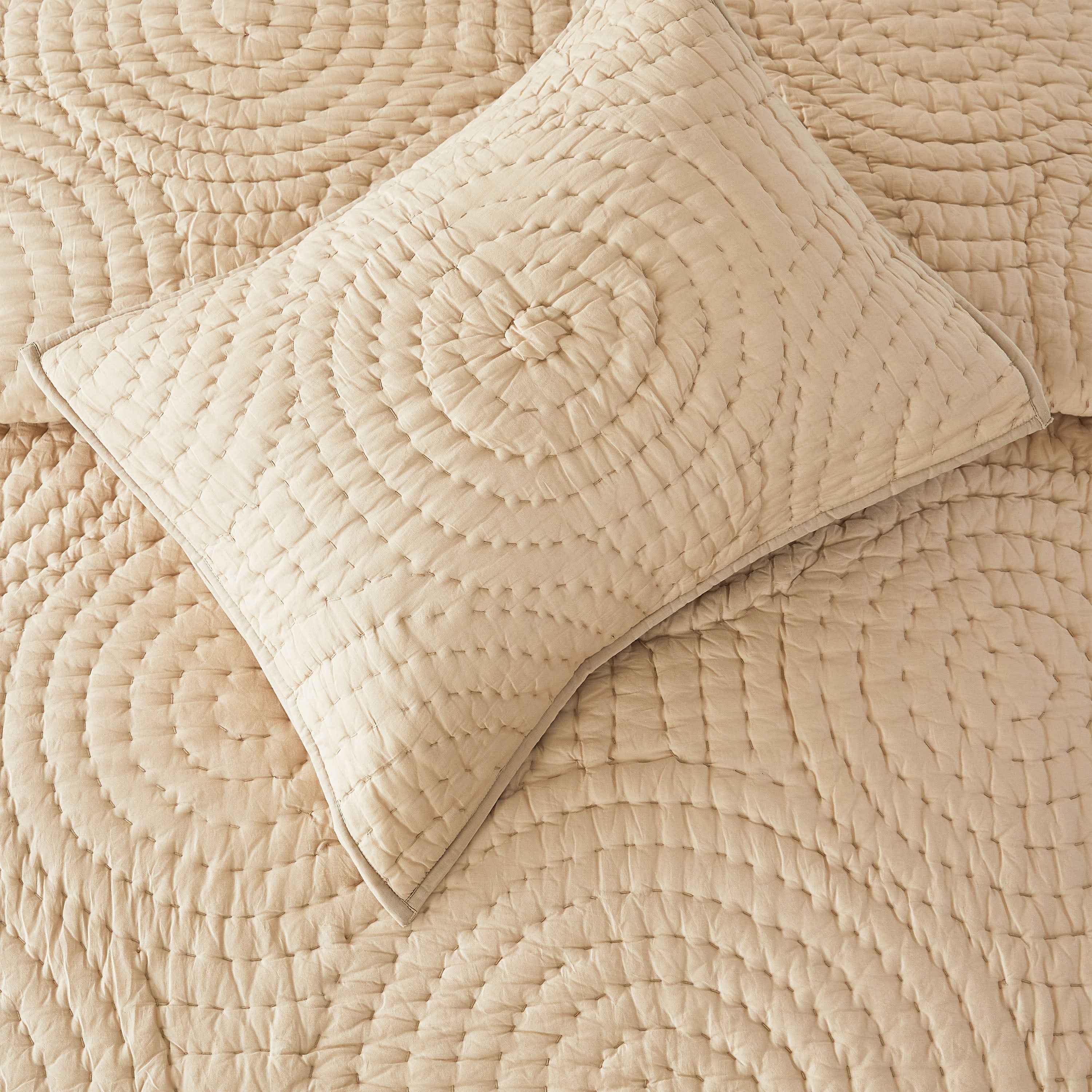 Halo Cotton Voile Hand Stitched Quilt Set