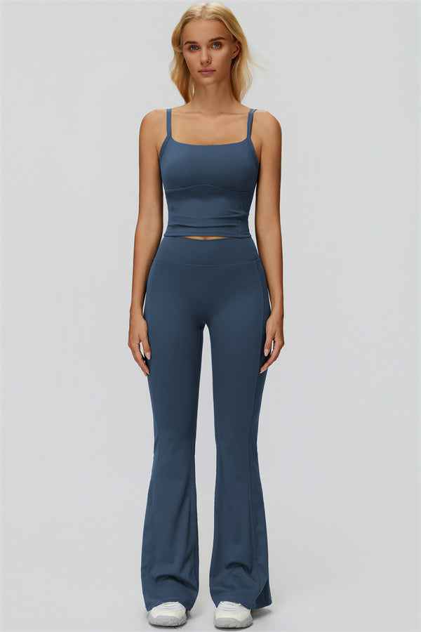 The Fyra Flared Leggings