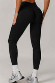 The Nova Luxe Sports Bra Leggings 2-Piece Set