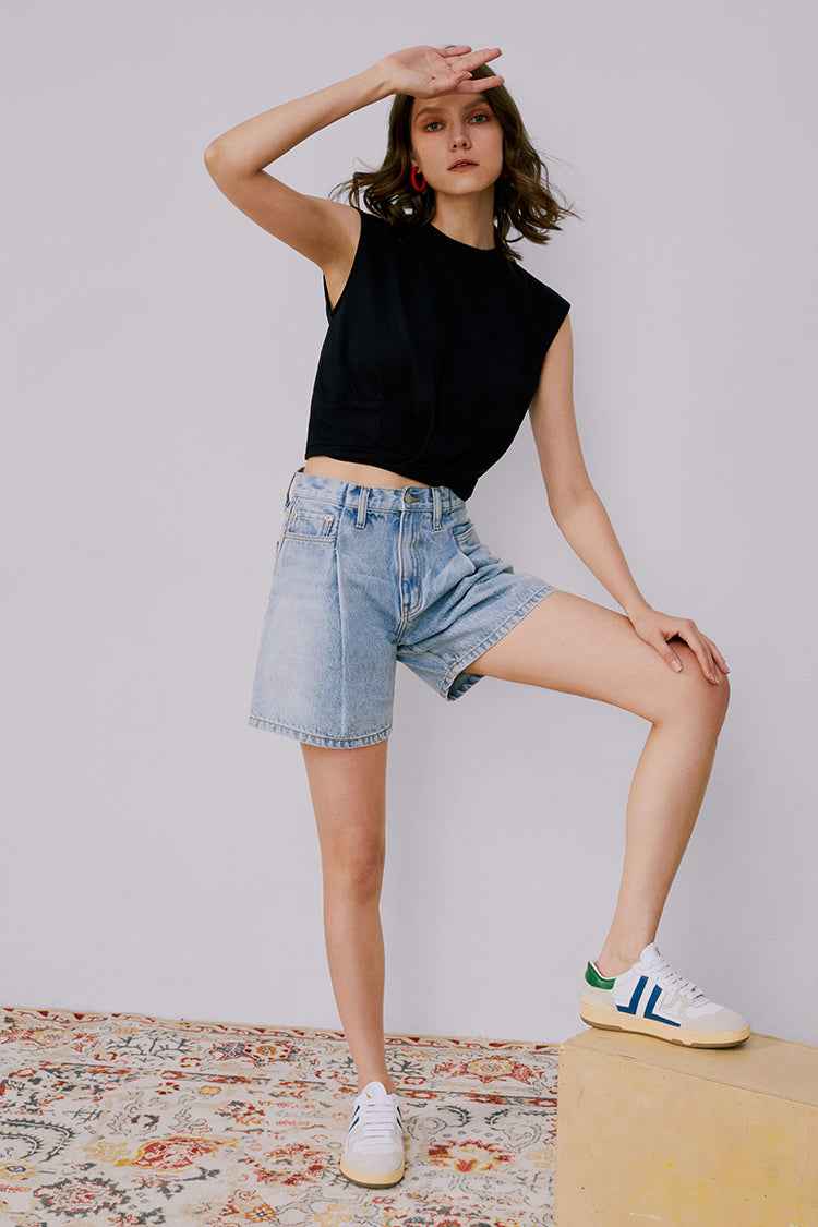 The Pleated Fun Short HJ117
