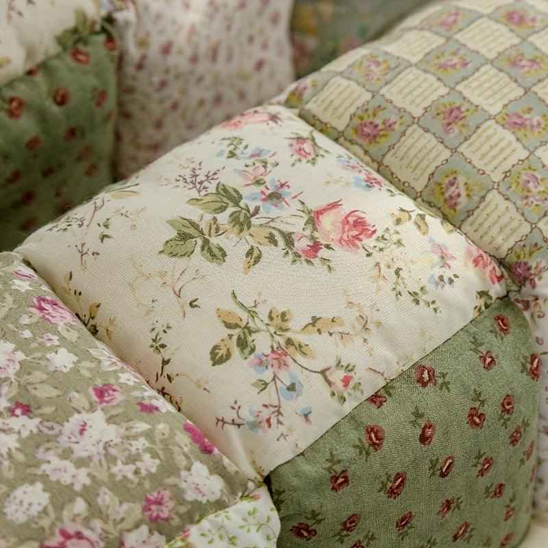 Boho-Chic Sofa Cover for Dogs, Thick Non-Slip & Pet-Friendly