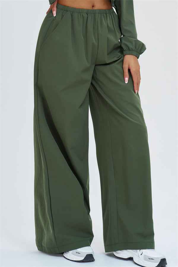 The Svelte UV protection Crop Hoodie Sweatpants 2-Piece Set