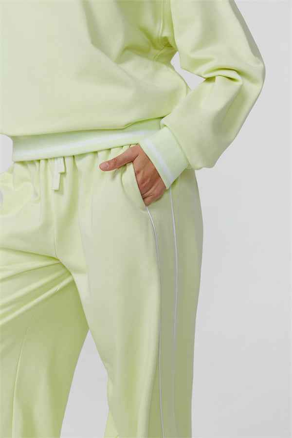 The Amara Sweatshirt Pants 2-Piece Set