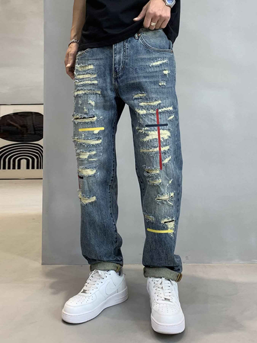 Men's Distressed Loose Fit Jeans