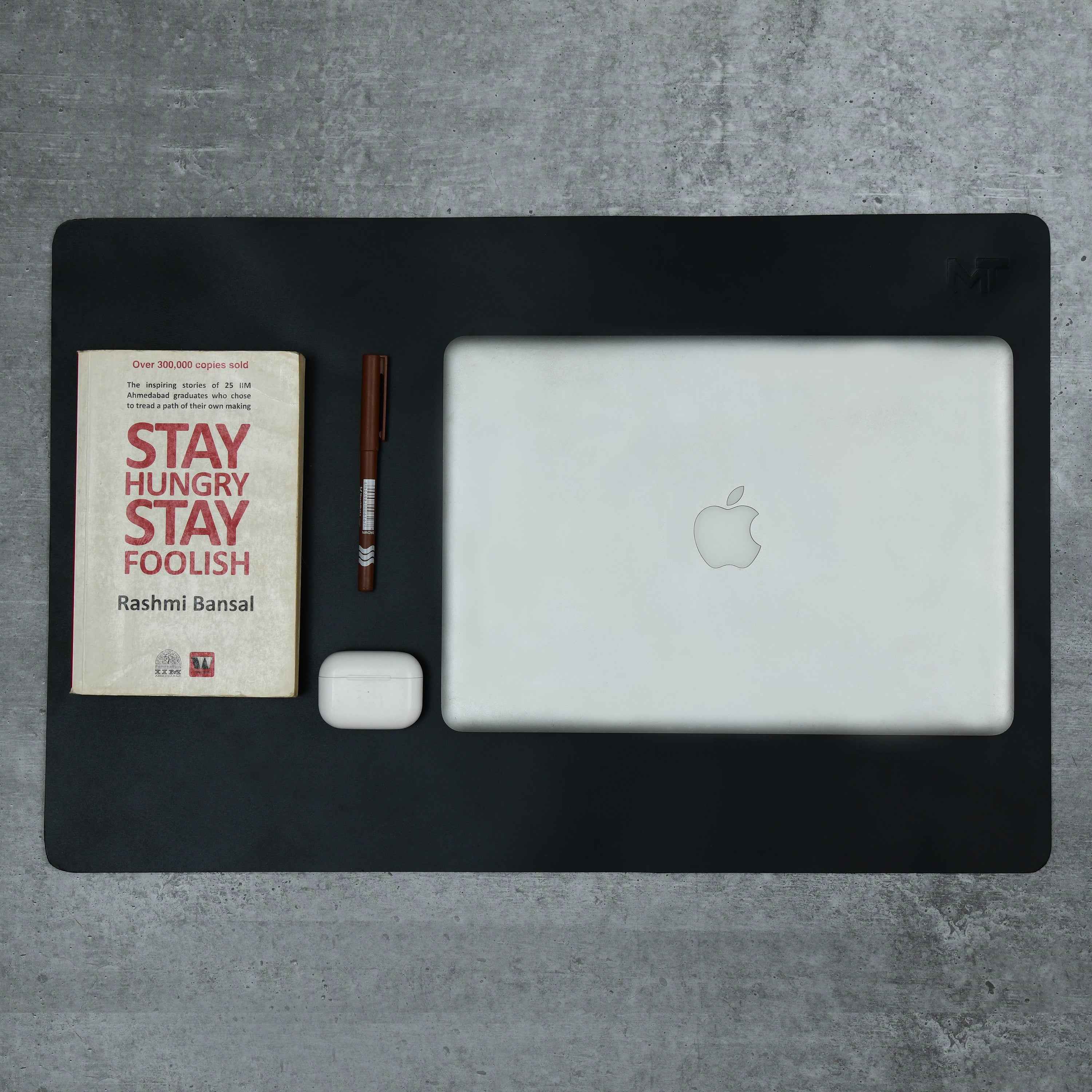 Noir Opulence Black Leather Desk Mat + Mouse Pad