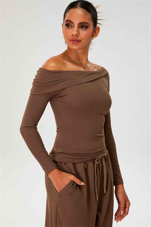 The Rush Off-shoulder T-shirt