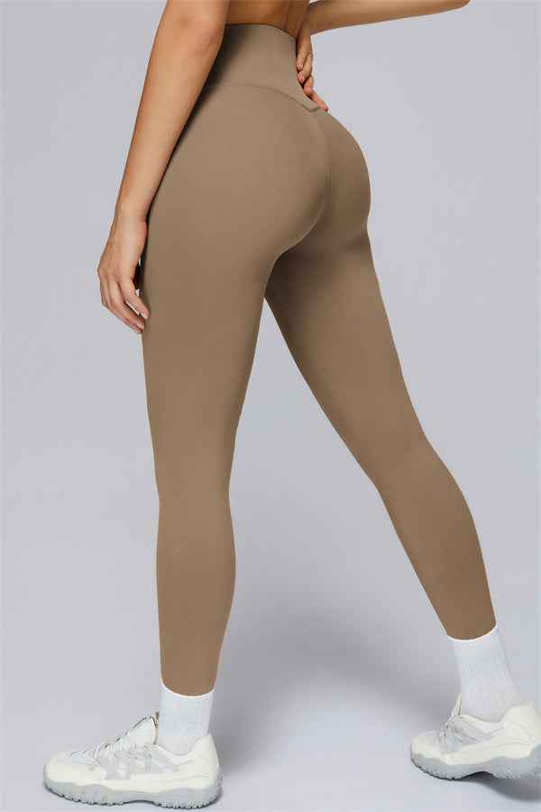 The Elle Form Sports Bra Leggings 2-Piece Set