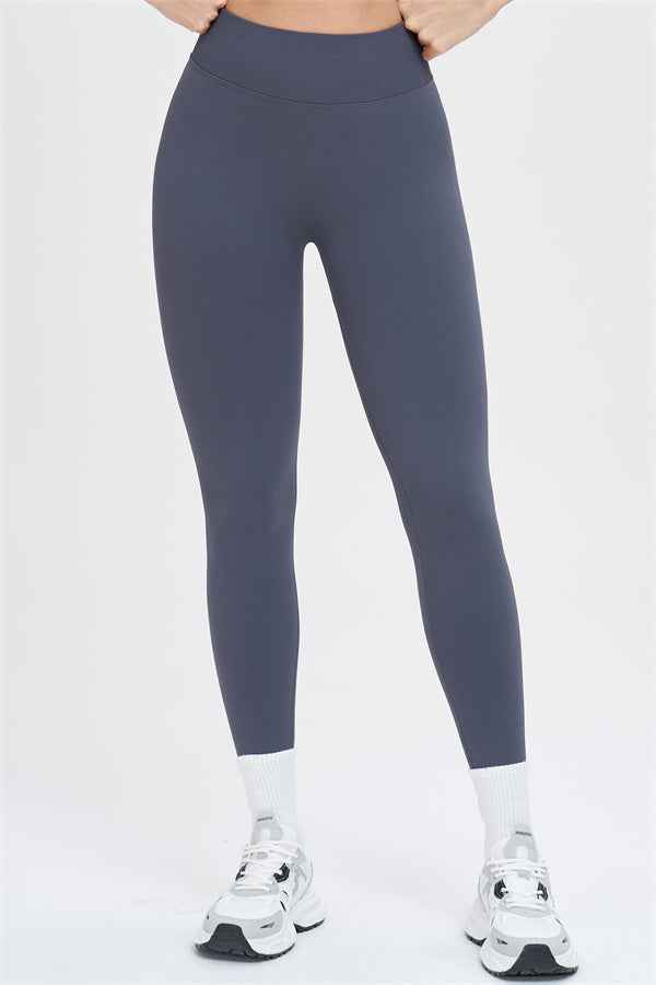 The Whim Sports Bra Leggings 2-Piece Set