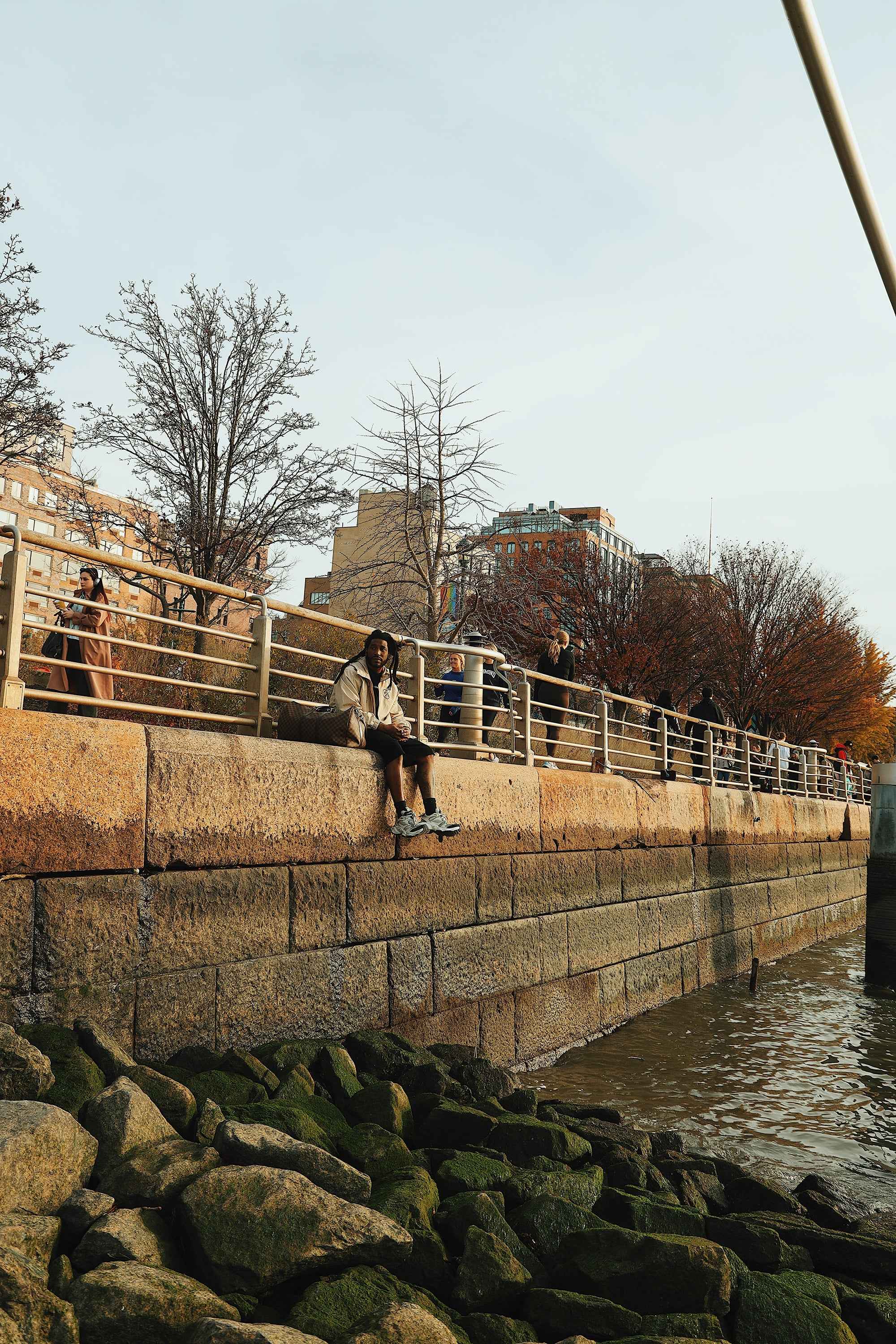 Love Who Loves You (Black - Shorts)