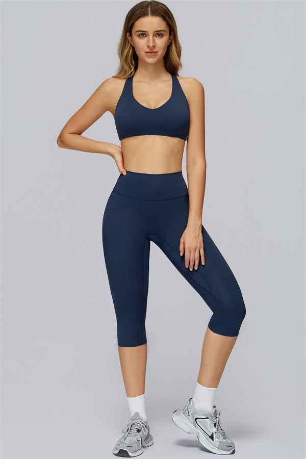 The FlexCore Sports Bra Capri Leggings 2-Piece Set