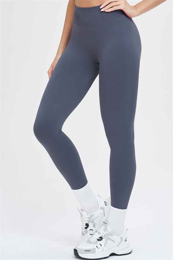 The Whim Sports Bra Leggings 2-Piece Set