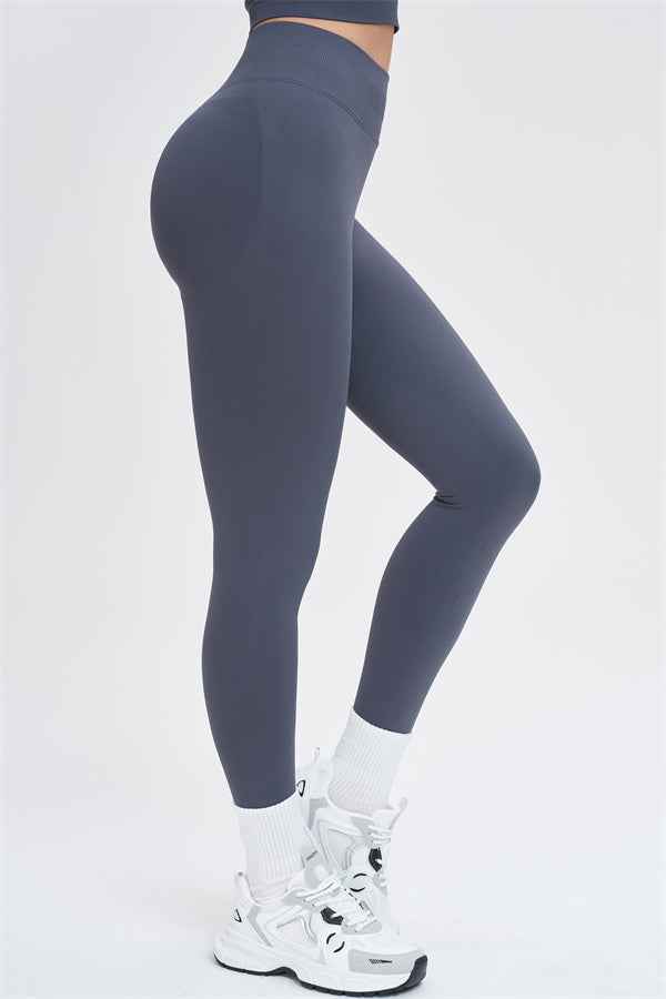 The Whim Sports Bra Leggings 2-Piece Set