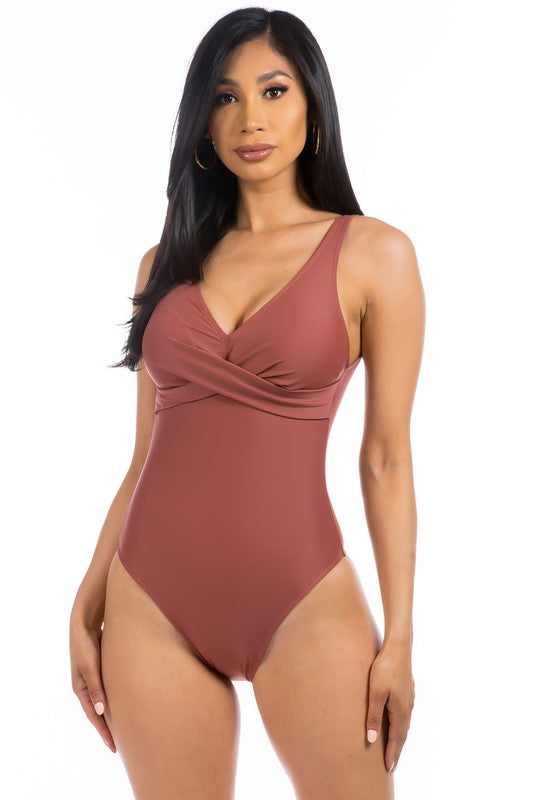 PLEATED CROSS GATHERING LOW V ONE PIECE - Pikemla