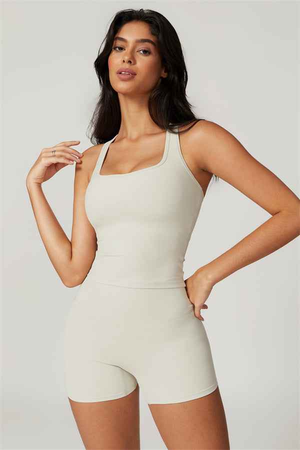 The Dynamic Crop Top Shorts 2-Piece Set