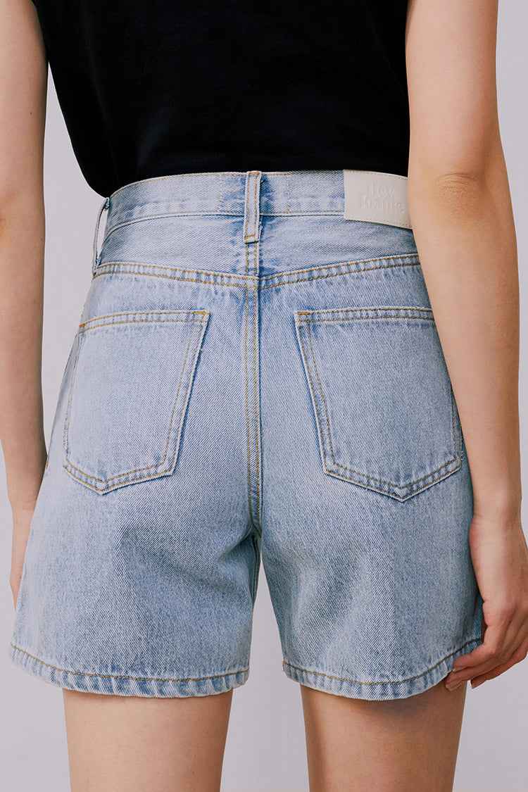 The Pleated Fun Short HJ117