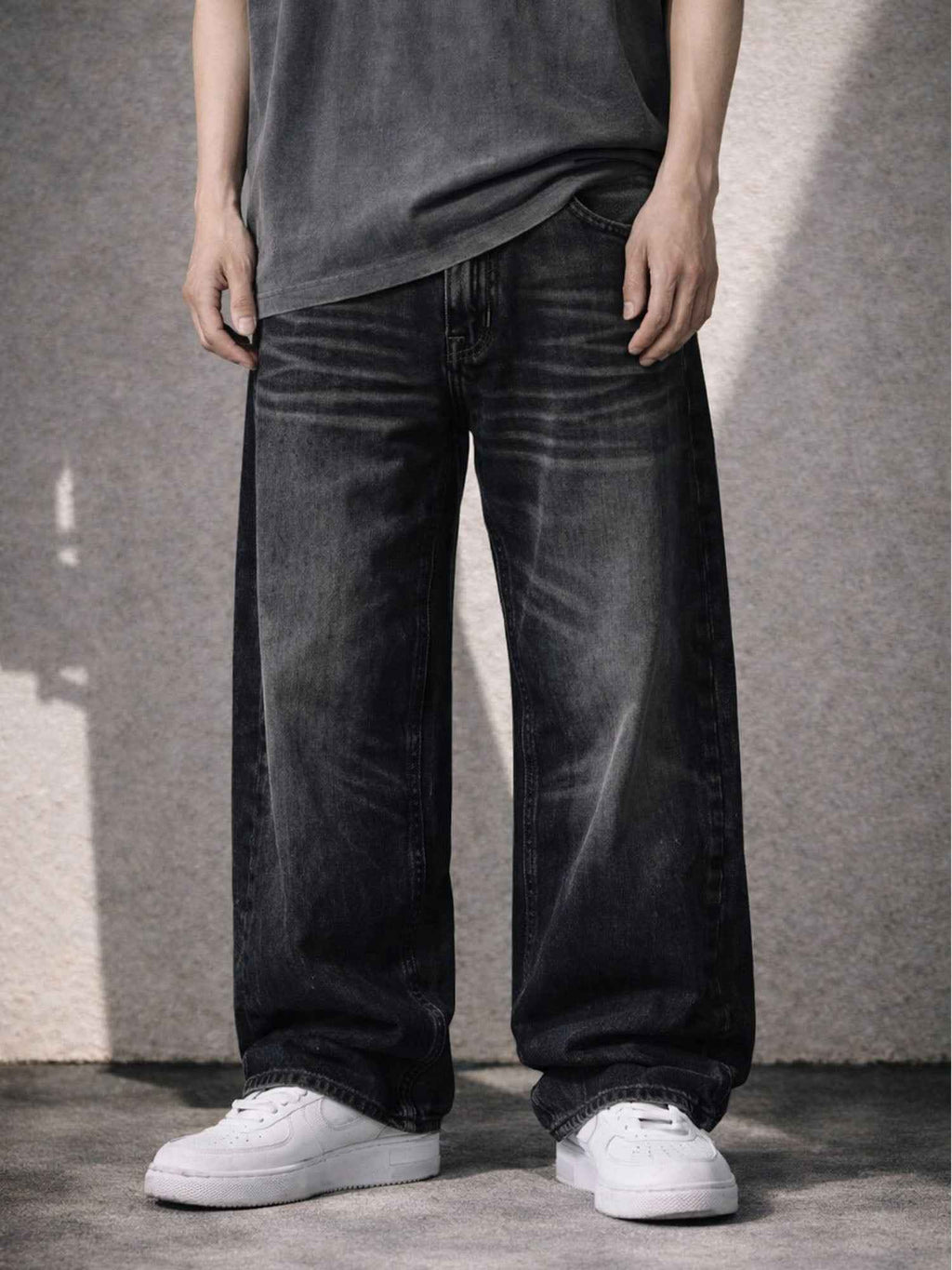 NOIR BAGGY DENIM