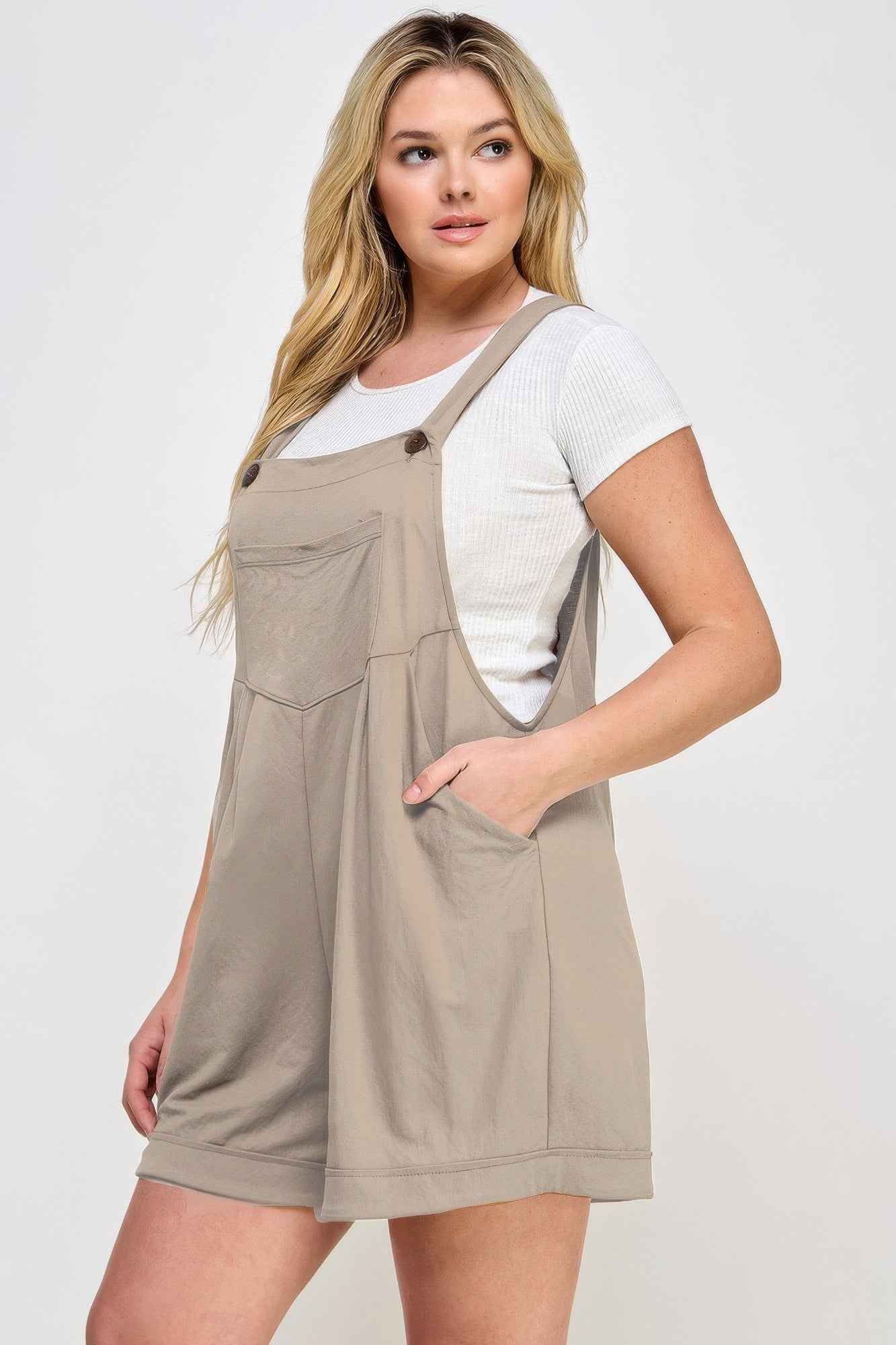 Plus Size Knit Linen Pleated Overall Shorts
