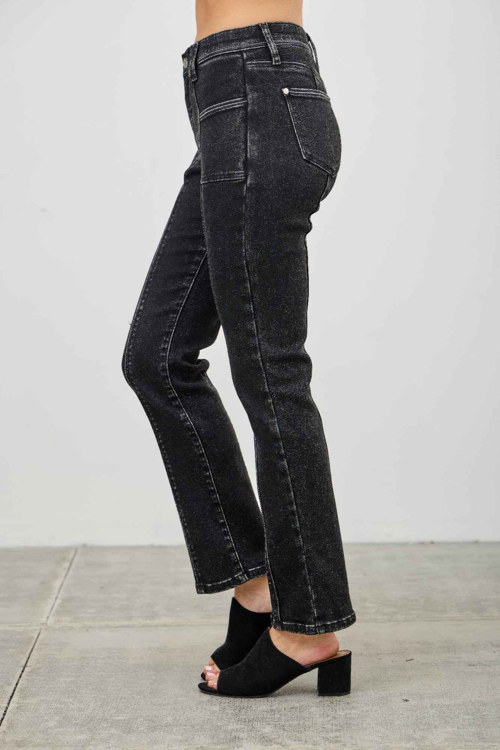 Mid Rise Slim Straight In Black Acid