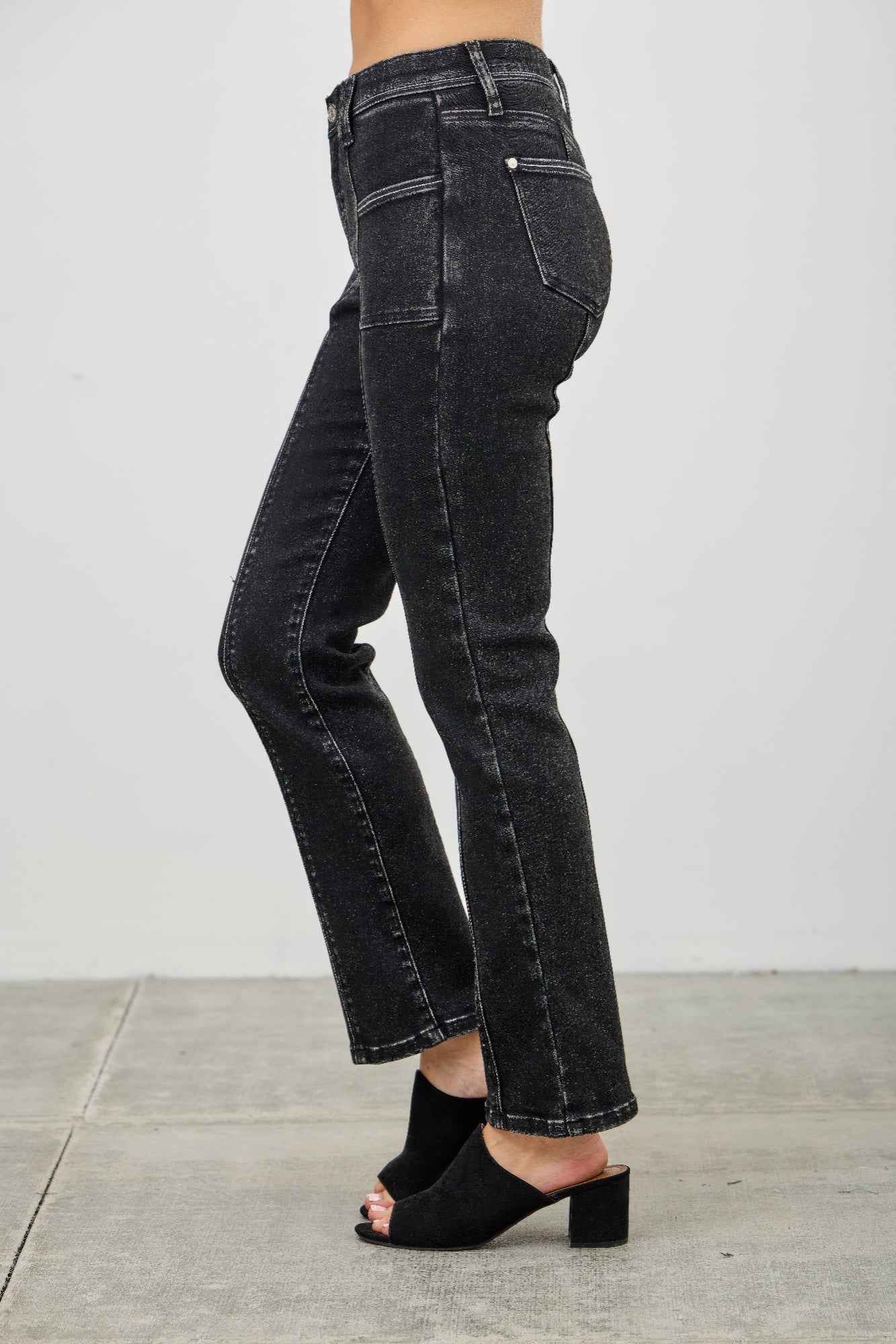 Mid Rise Slim Straight In Black Acid