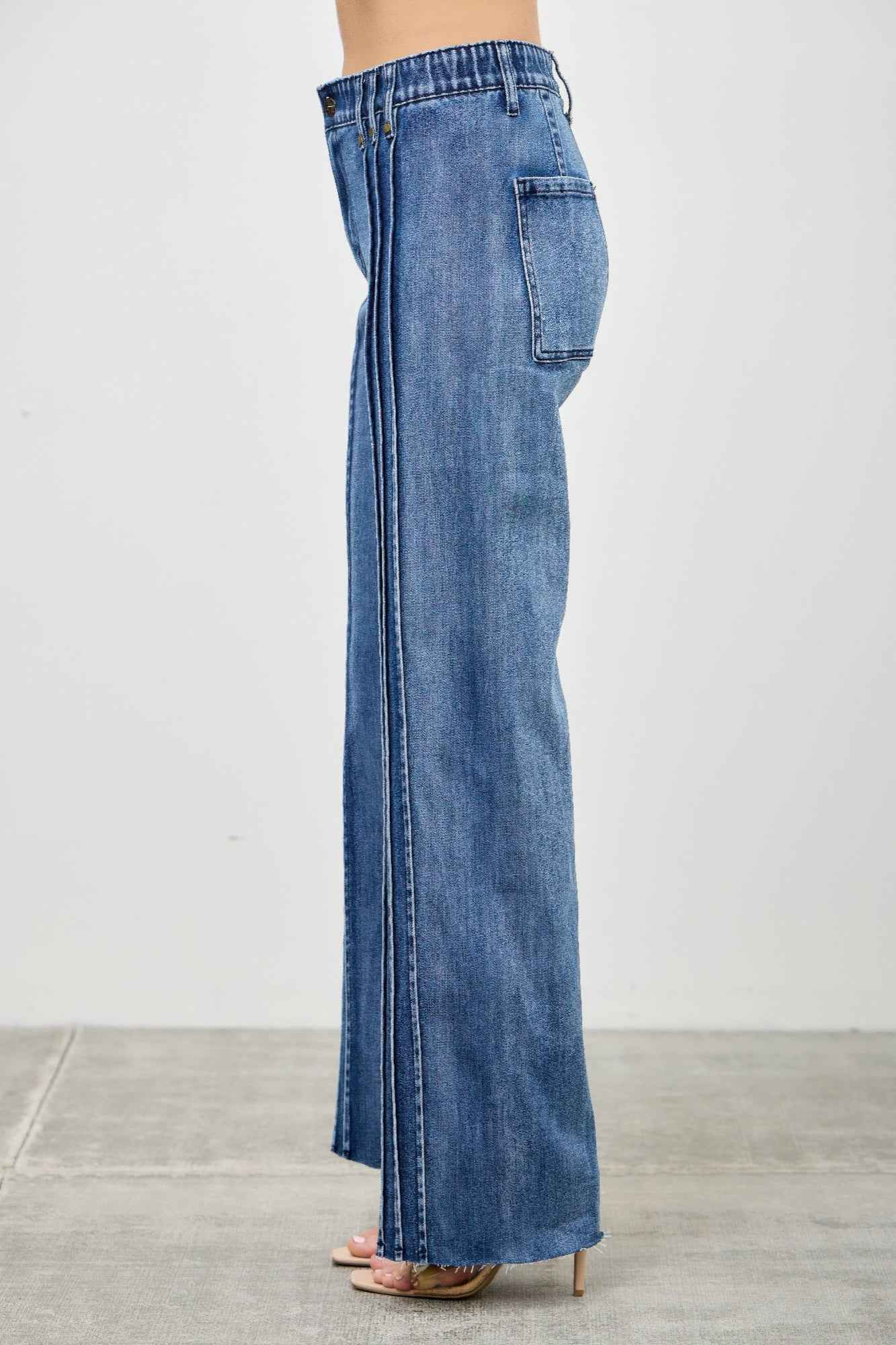 High Rise Straight With Front Lines