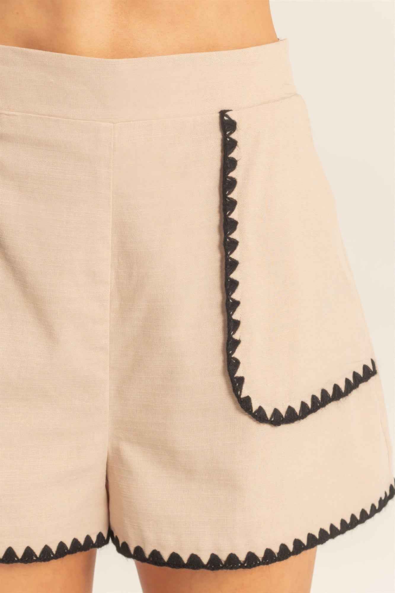 Scallop Trim High-waisted Shorts