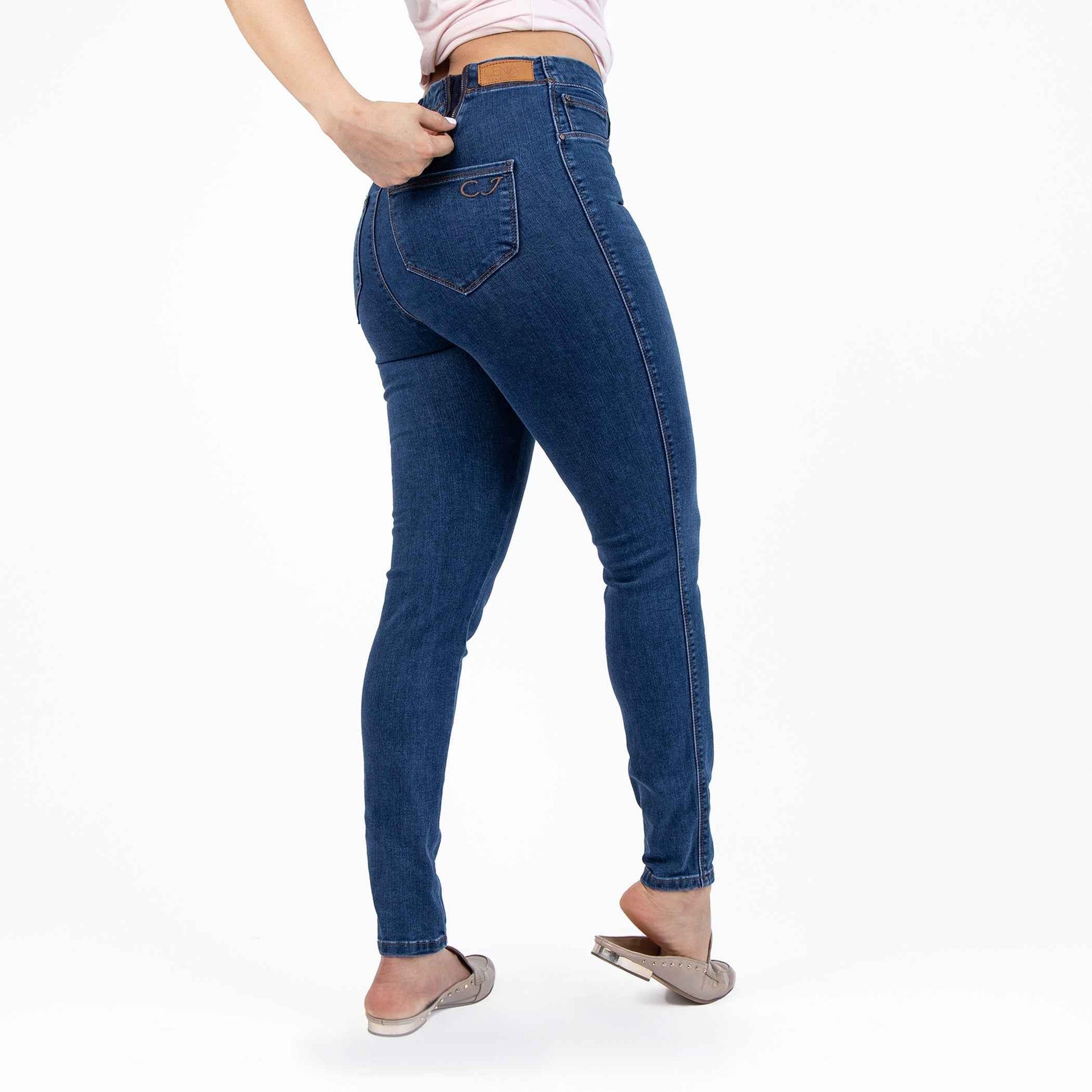 Signature Style Med Wash Denim Jeans