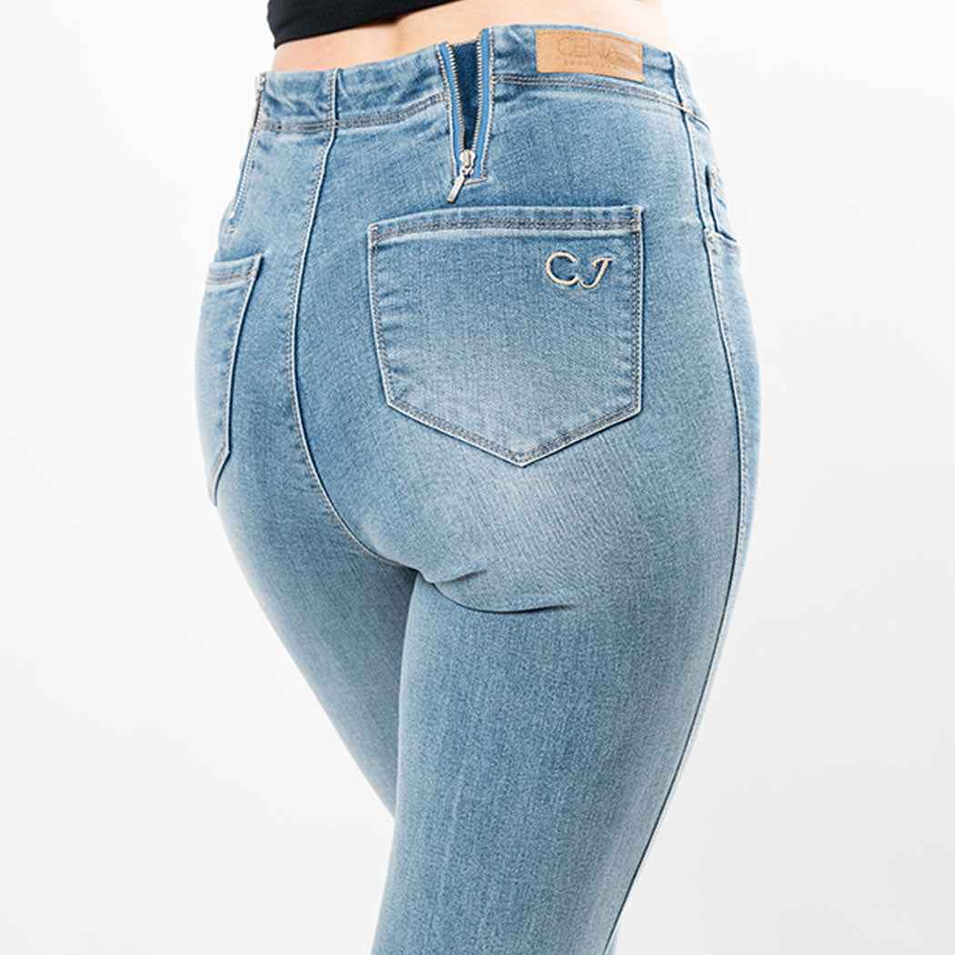 Embroidered Crystals Hem Capris