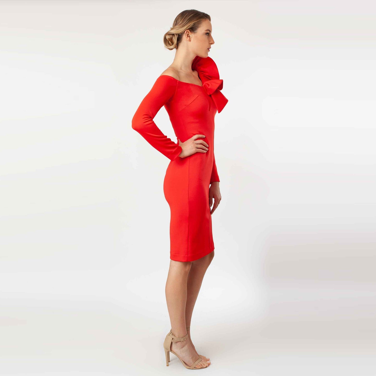 Asymmetric Ruffled Shoulder Sheath