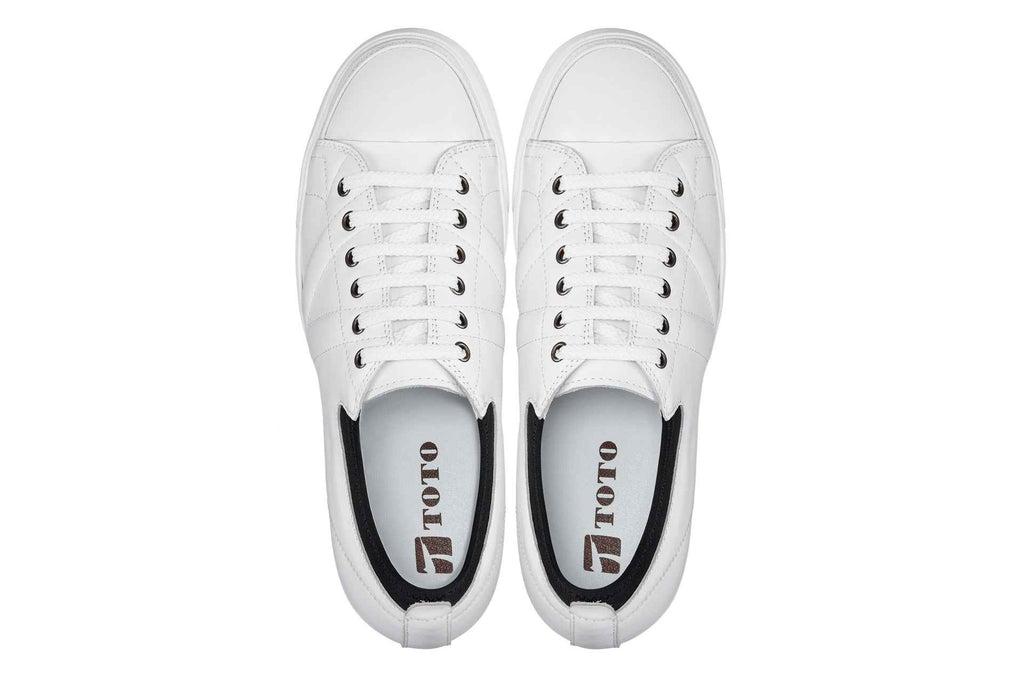 TOTO - D8171 - 2.4 Inches Taller (White/Black)