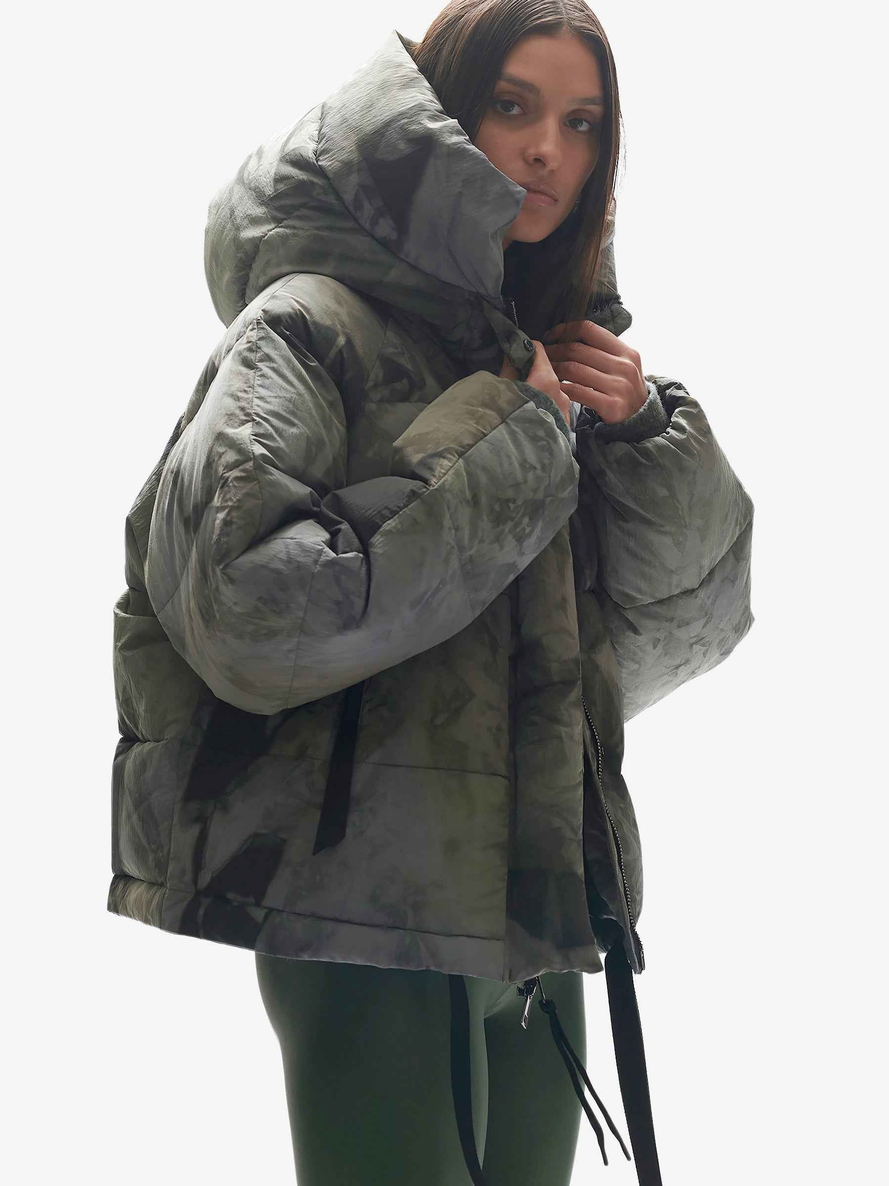 Short Down Puffer - Rekall Tie