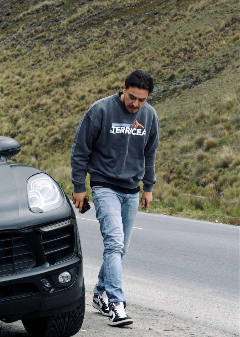 PUFF PRINT SWEATSHIRT